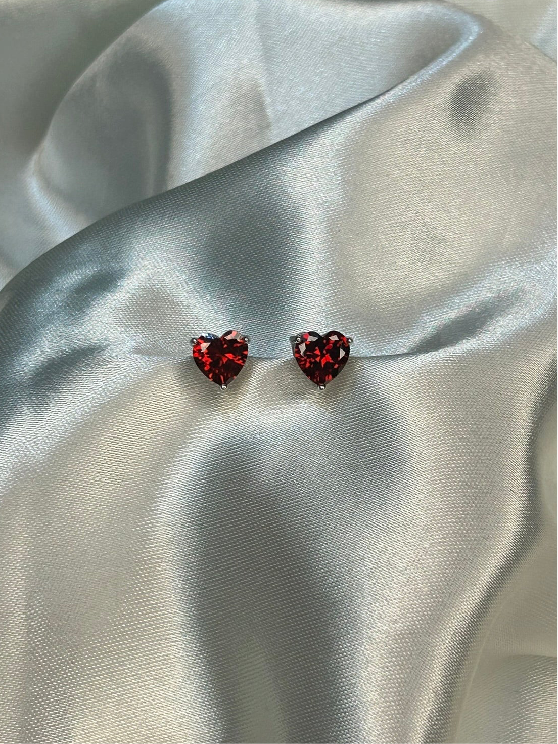 HEART STUDS