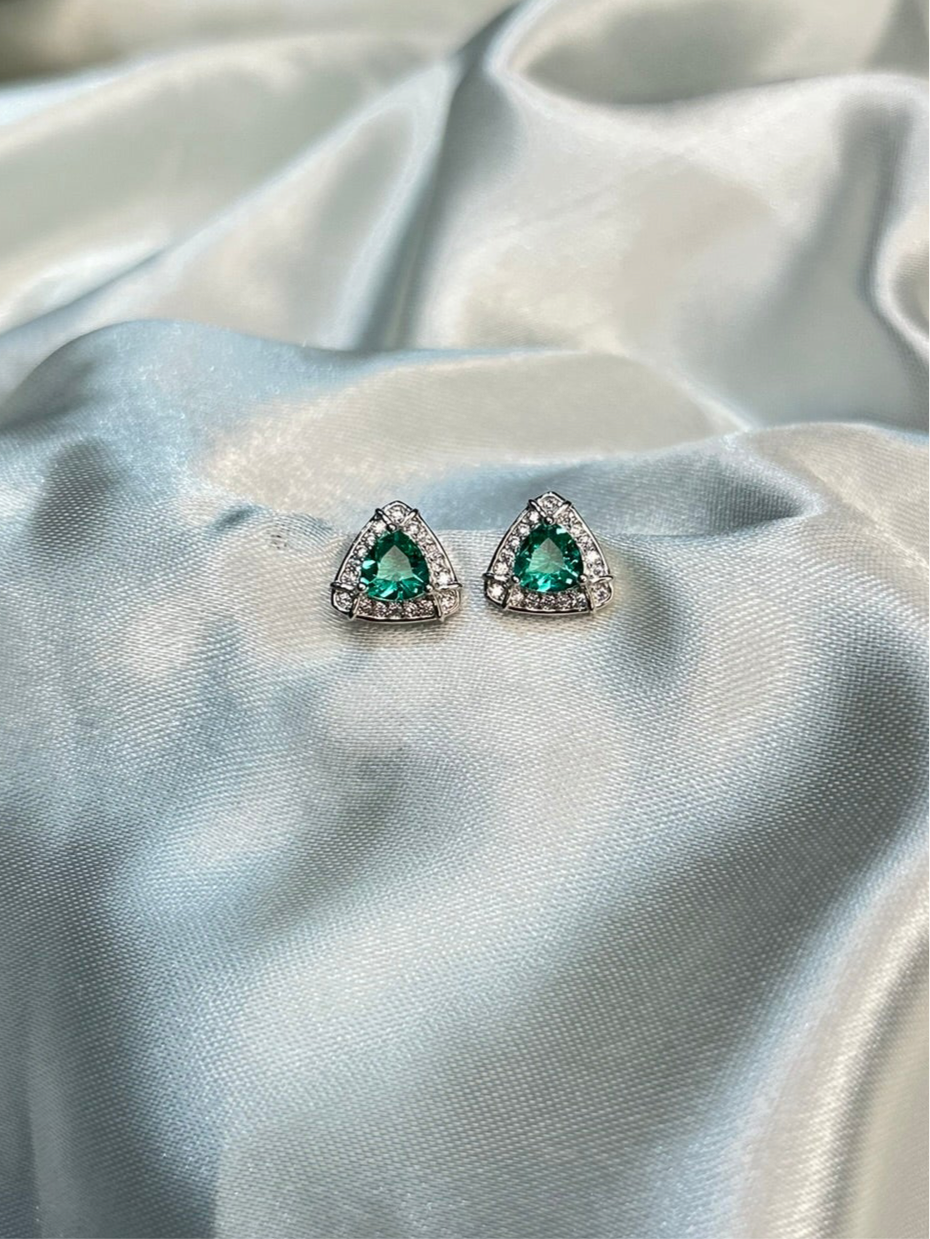 VERDANT TRILLION STUDS