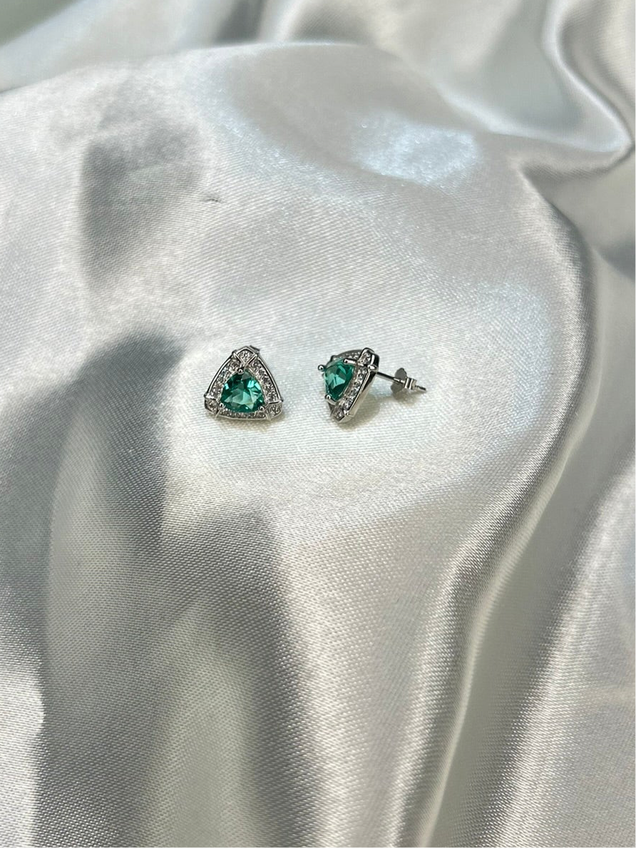 VERDANT TRILLION STUDS