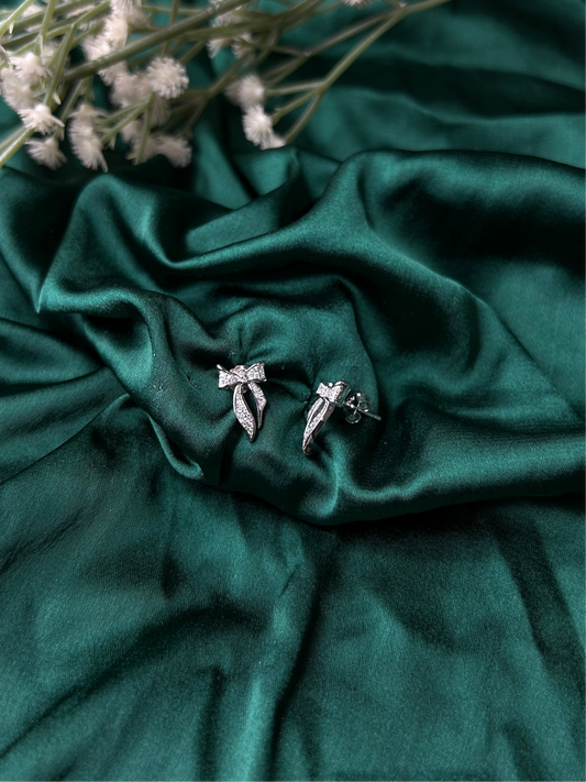TWINKLE BOW STUDS