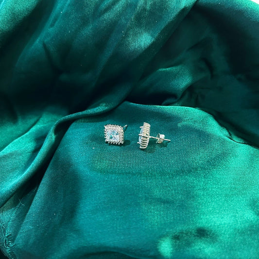 REGAL PRINCESS STUDS