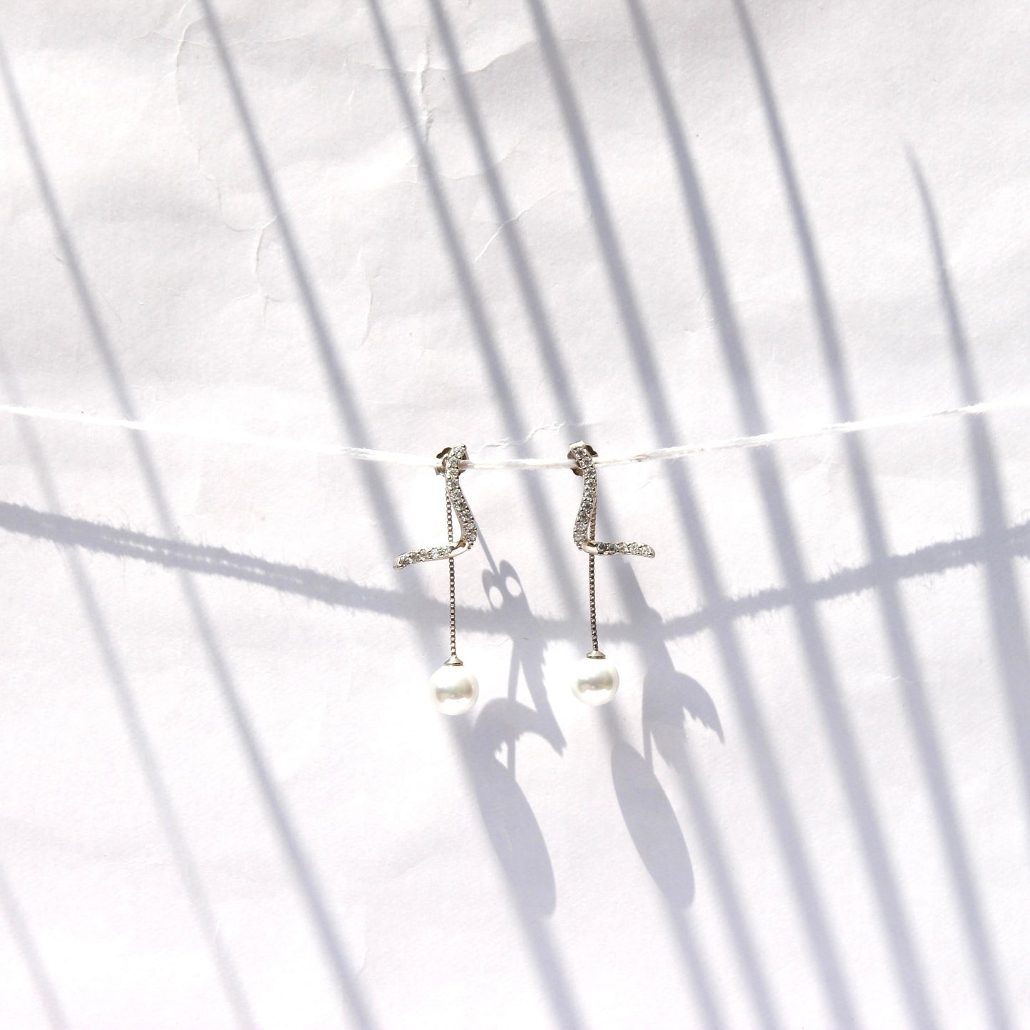 TWIST EARRINGS