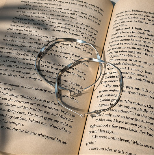 TWISTED HOOPS