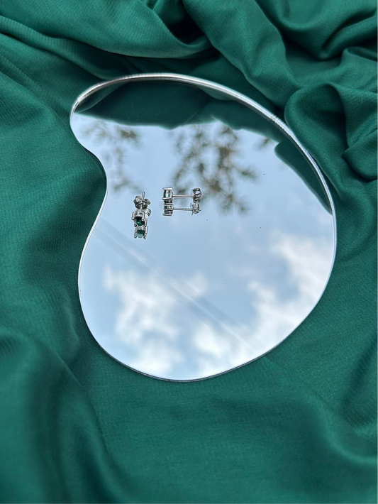 EMERALD WHISPER STUDS