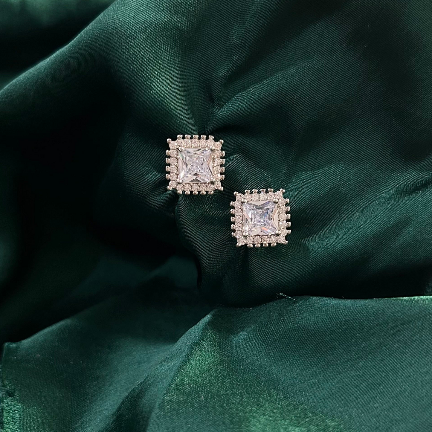 REGAL PRINCESS STUDS