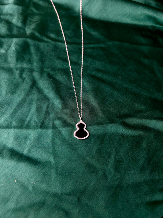 EBON NECKLACE