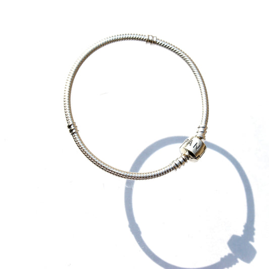 ROUND CLASP SNAKE CHAIN
